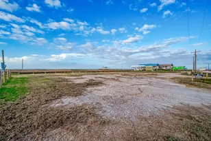 1109 Gator Point, Crystal Beach, TX 77650 - Photo 11