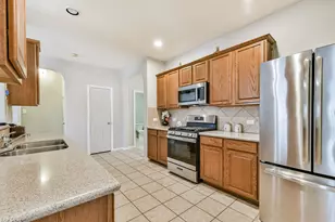 2898 Pescara Ct, League City, TX 77573 - Photo 5