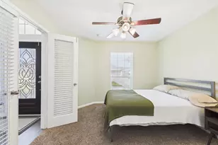 1527 Mexia Spring Ct, League City, TX 77573 - Photo 19