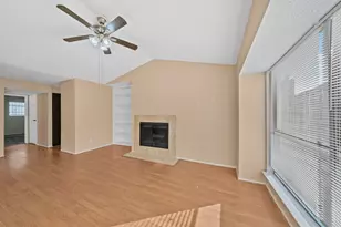 6701 Sands Point Dr, Houston, TX 77074 - Photo 7