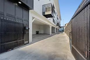 1716 23rd St, Galveston, TX 77550 - Photo 27