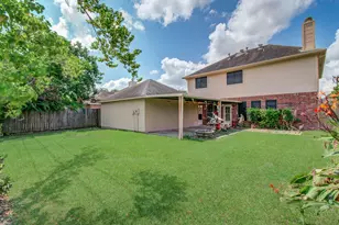 211 Squires Bend, Stafford, TX 77477 - Photo 25