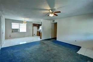 921 E 3rd St, Bellville, TX 77418 - Photo 11