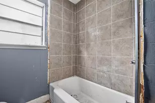 7003 Myrtle St, Houston, TX 77087 - Photo 21