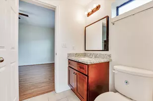 10102 Neuens Rd, Houston, TX 77080 - Photo 11