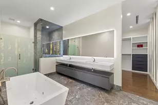 2610 Westgrove Ln, Houston, TX 77027 - Photo 23