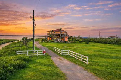 1124 Faggards Road, Gilchrist, TX 77617 - Photo 3