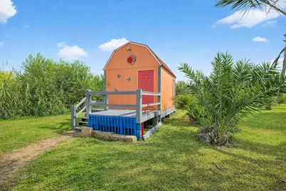 1124 Faggards Road, Gilchrist, TX 77617 - Photo 31