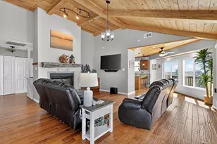 1124 Faggards Rd, Gilchrist, TX 77617 - Photo 7