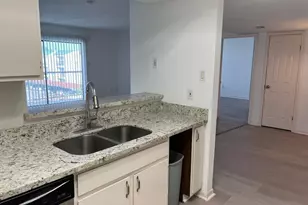 2816 S Bartell Dr, Houston, TX 77054 - Photo 7