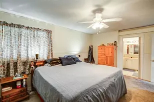 1414 W 9th St, Freeport, TX 77541 - Photo 35