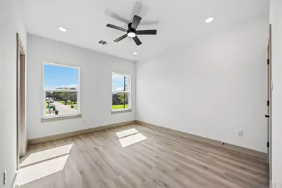 7646 Calhoun Road #A/B, Houston, TX 77033 - Photo 23