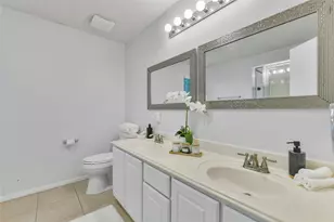 9310 Windy Spring Ln, Houston, TX 77089 - Photo 19