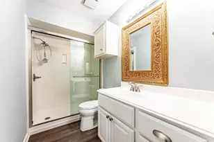 21 Hideaway Dr, Friendswood, TX 77546 - Photo 47