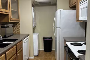 9707 Richmond Ave, Houston, TX 77042 - Photo 17