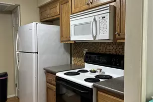 9707 Richmond Ave, Houston, TX 77042 - Photo 21
