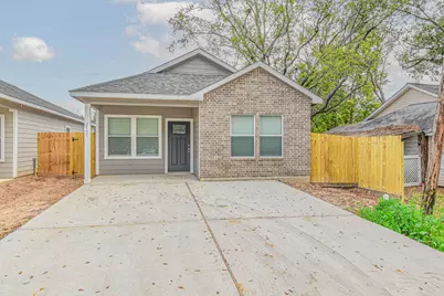 3701 Chanterway St, Bacliff, TX 77518 - Photo 1