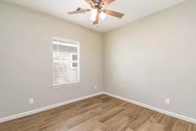 3701 Chanterway St, Bacliff, TX 77518 - Photo 11