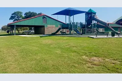 121 Coffee Lane, Lake Jackson, TX 77566 - Photo 31