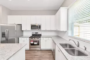 2717 Ruhman Flds Dr, Houston, TX 77008 - Photo 5