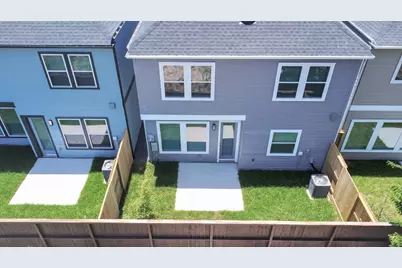 2717 Ruhman Fields Drive, Houston, TX 77008 - Photo 3