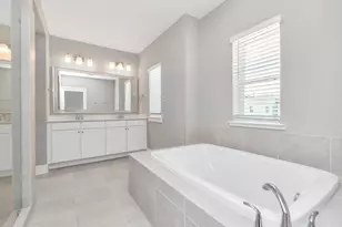 2717 Ruhman Flds Dr, Houston, TX 77008 - Photo 23