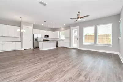 2717 Ruhman Fields Drive, Houston, TX 77008 - Photo 9