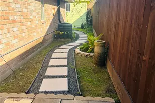 10518 Pleasanton Dr, Houston, TX 77038 - Photo 31