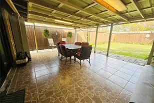 10518 Pleasanton Dr, Houston, TX 77038 - Photo 33