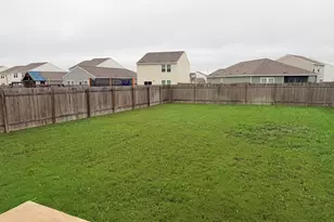414 Line of Fire Way, Jarrell, TX 76537 - Photo 27
