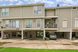30 Lakewood Ln, Seabrook, TX 77586 - Photo 3