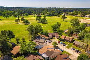 17 Townhouse Ln, Trinity, TX 75862 - Photo 3