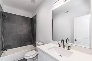 2318 Mills St, Houston, TX 77026 - Photo 7