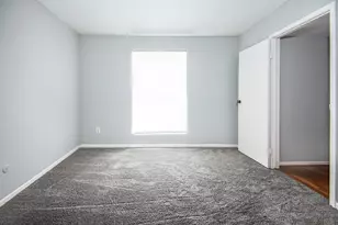 3085 Walnut Bend Ln, Houston, TX 77042 - Photo 19