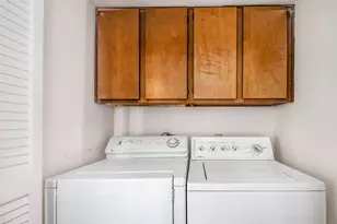 3085 Walnut Bend Ln, Houston, TX 77042 - Photo 21