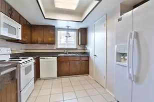 5005 Georgi Ln, Houston, TX 77092 - Photo 9