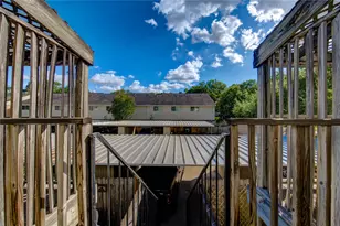 12973 Trail Hollow Dr, Houston, TX 77079 - Photo 23