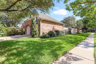 4510 Cypress Pond Ct, Houston, TX 77059 - Photo 7