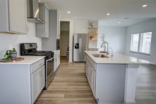 2823 Chase Cross Ln, Houston, TX 77047 - Photo 9