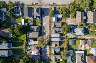 1515 J H Clouser St, Galveston, TX 77550 - Photo 3