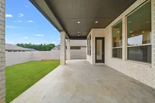 9045 Babbling Brk Dr, Montgomery, TX 77316 - Photo 15