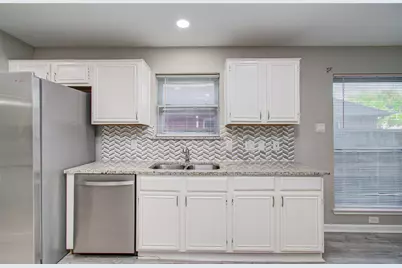 2005 Village Park Drive, Missouri City, TX 77489 - Photo 9