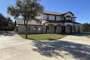 1747 Mountain Vly Dr, Concan, TX 78838 - Photo 5