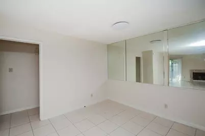 9700 Leawood Boulevard #1601, Houston, TX 77099 - Photo 11