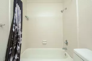 9700 Leawood Blvd, Houston, TX 77099 - Photo 29
