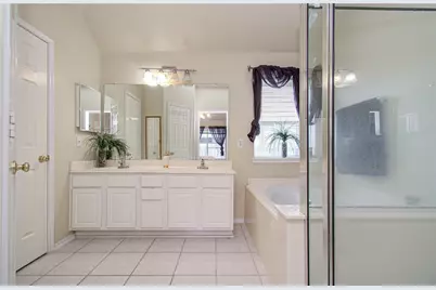 20319 Savannah Bay Road, Cypress, TX 77433 - Photo 17