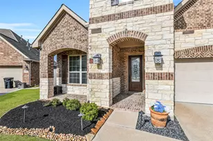 295 Clearwood Dr, League City, TX 77573 - Photo 3