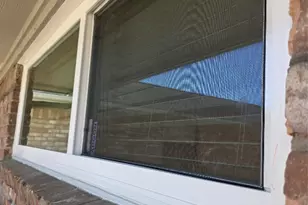 1016 E Tri Oaks Ln Ln, Houston, TX 77043 - Photo 23