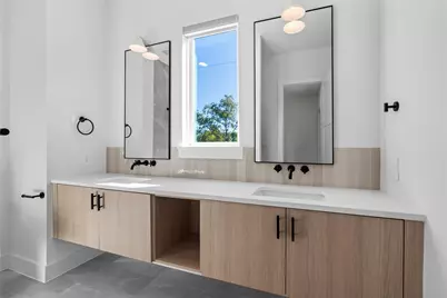 1423 E 36th Street, Houston, TX 77022 - Photo 33