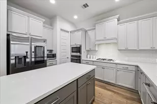 5918 Regala Dr, Manvel, TX 77578 - Photo 3